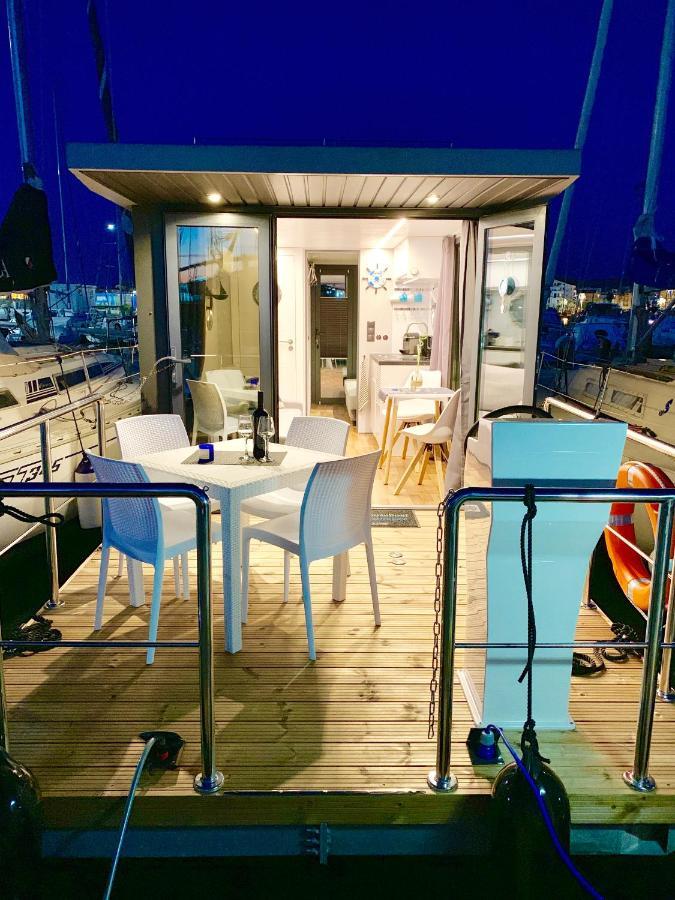 Готель Houseboat Seabreeze Альгеро Екстер'єр фото