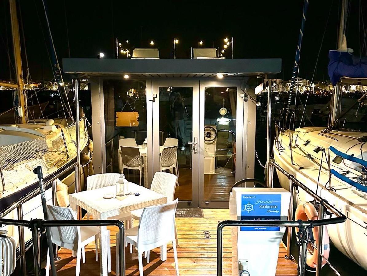 Готель Houseboat Seabreeze Альгеро Екстер'єр фото