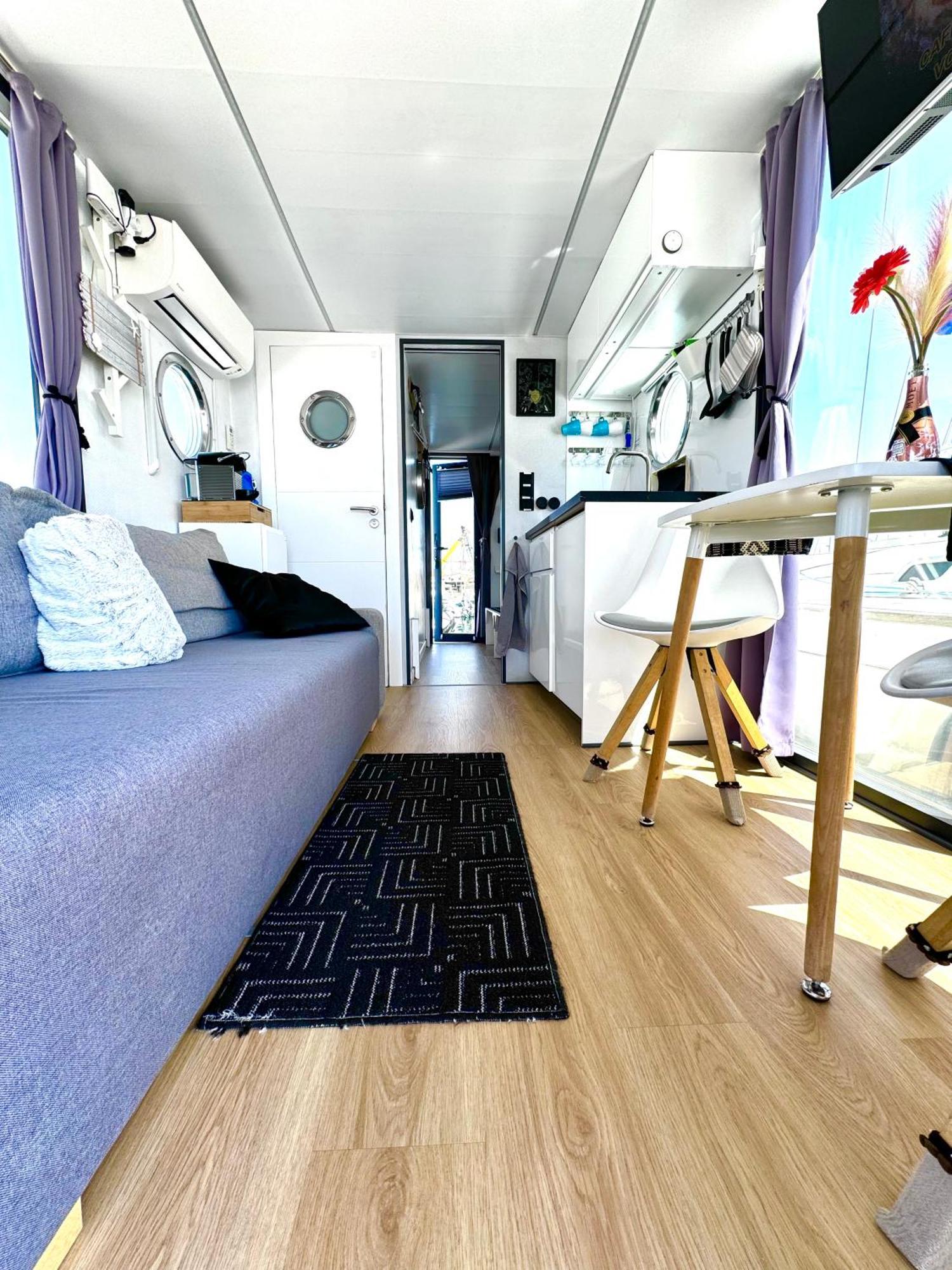 Готель Houseboat Seabreeze Альгеро Екстер'єр фото